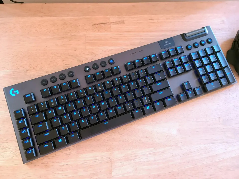 Full Logitech G915 Lightspeed Clicky
