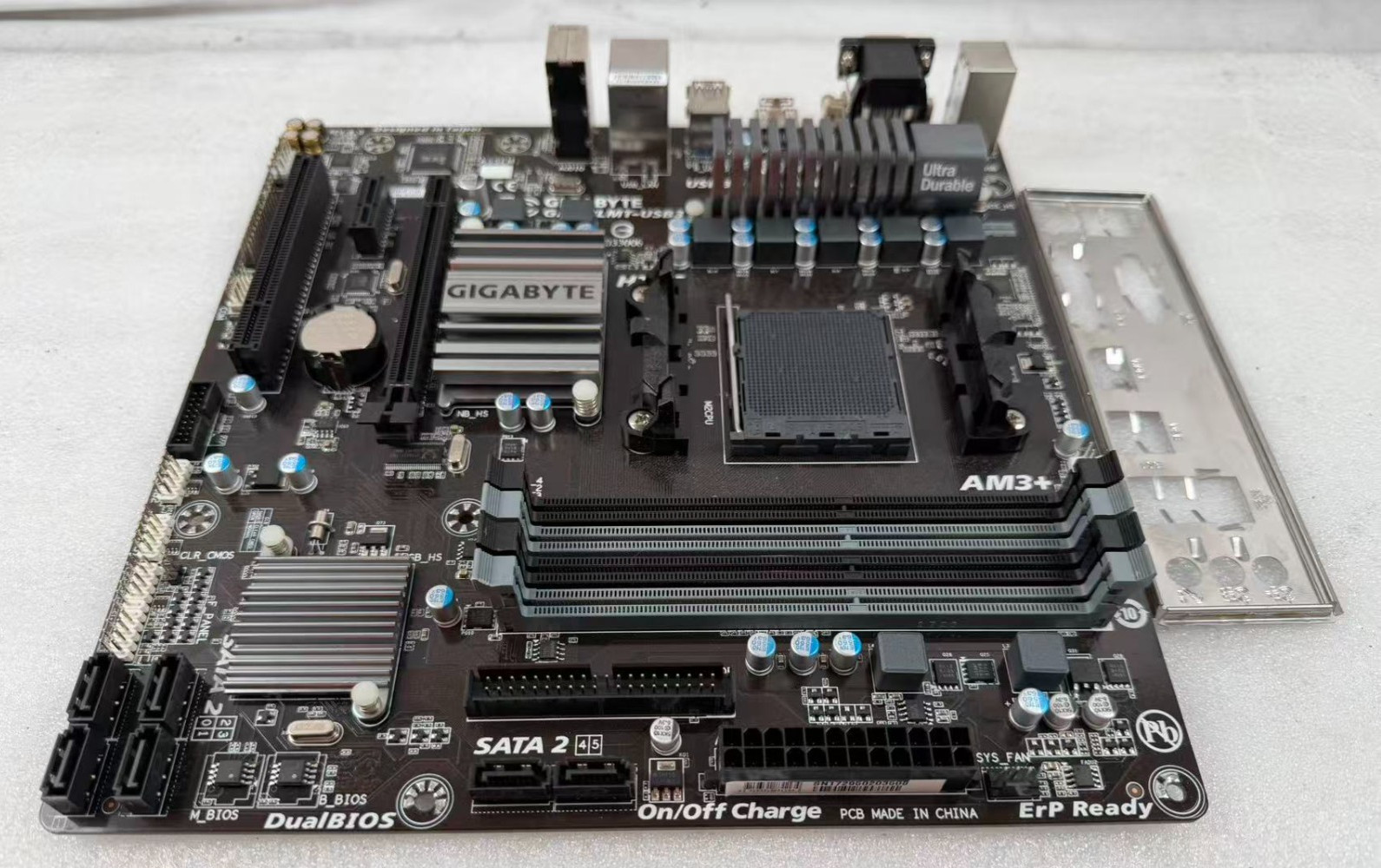 Gigabyte GA-78LMT-USB3 AM3+ DDR3 Motherboard