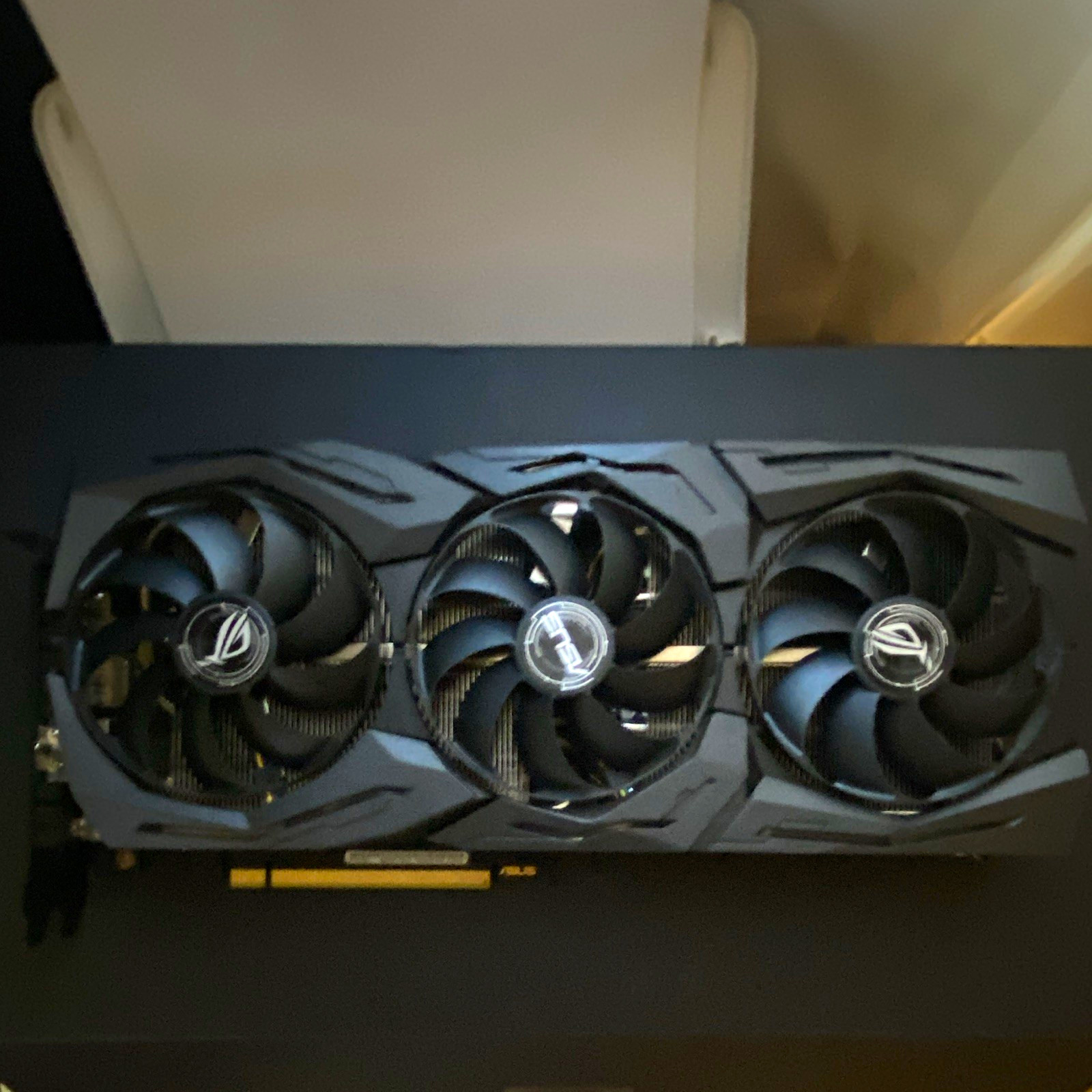 ASUS ROG Strix NVIDIA GeForce RTX 2060 6GB Triple-Fan SLI PCIe 3.0 x16