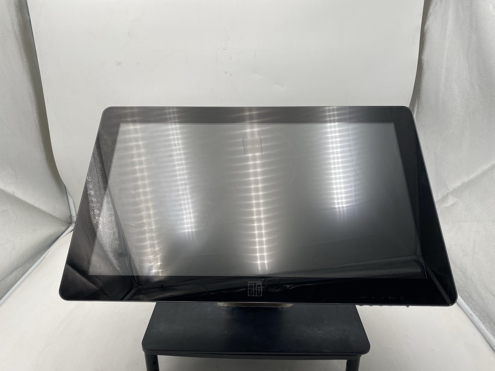 Elo ET2201L 22" Touchscreen Monitor