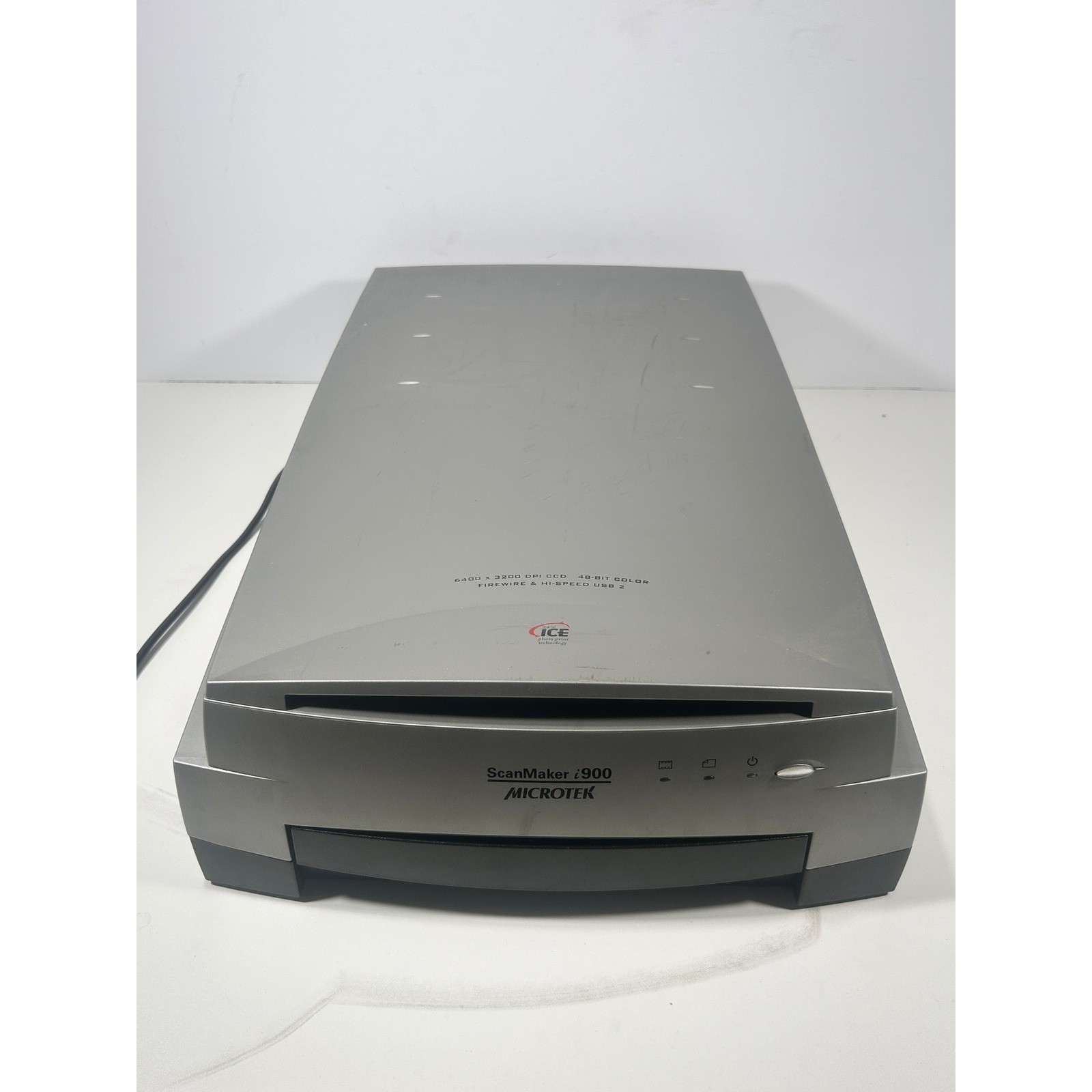 Microtek ScanMaker i900 Flatbed Photo Film Scanner Digital ICE 6400x3200 DPI