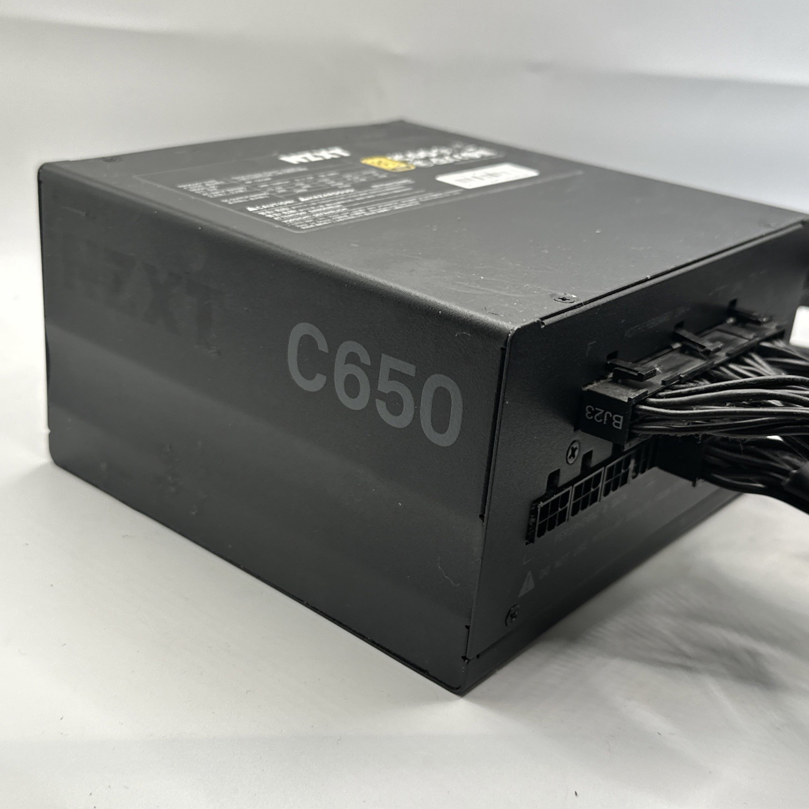 NZXT C650 650W 80 Plus Gold Fully Modular ATX Power Supply PSU w/ 3 Cables