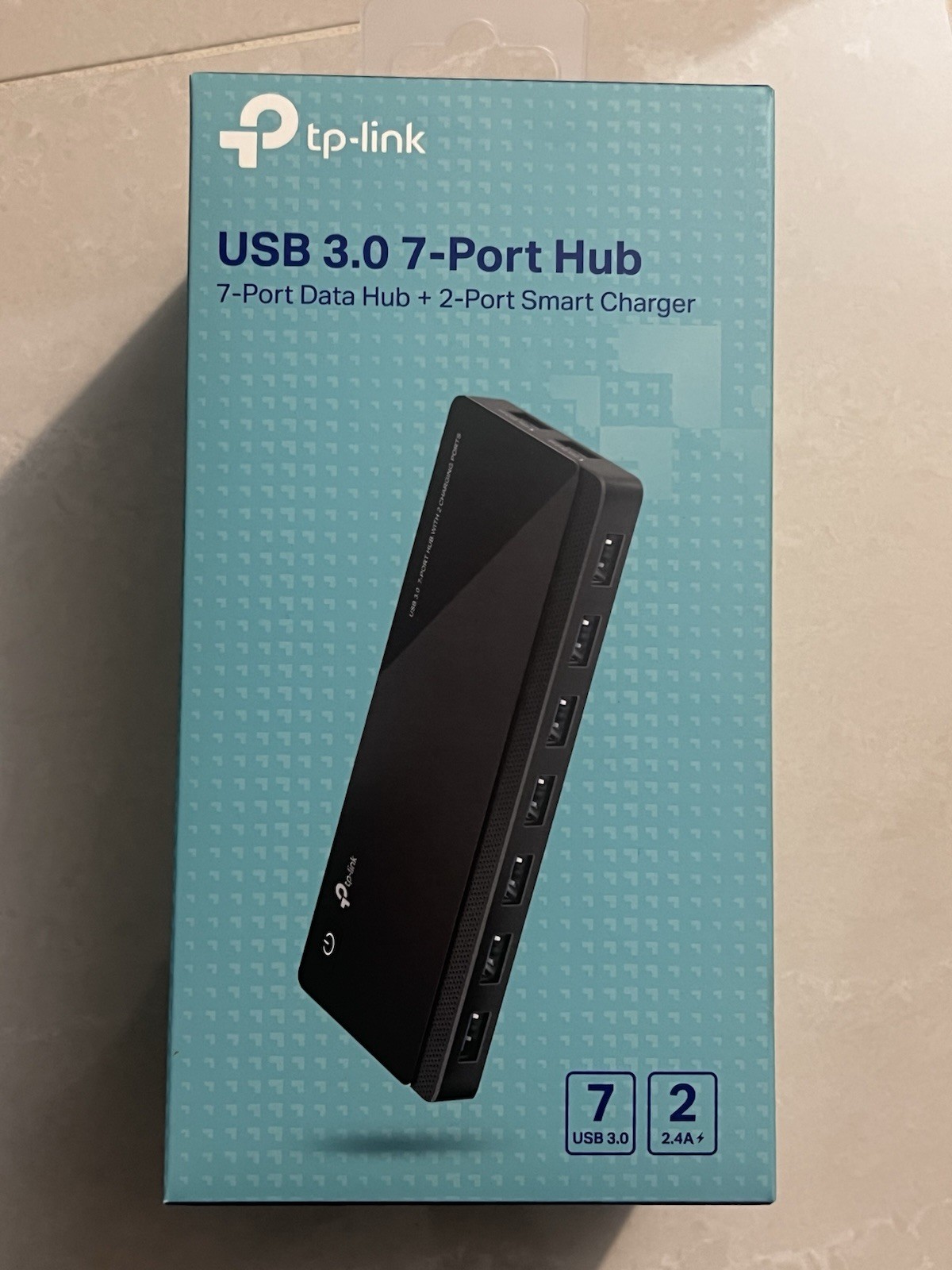 TP-Link UH720 USB 3.0 - 7-Port Data Hub + 2-Port Smart Charger. NEW/ SEALED.