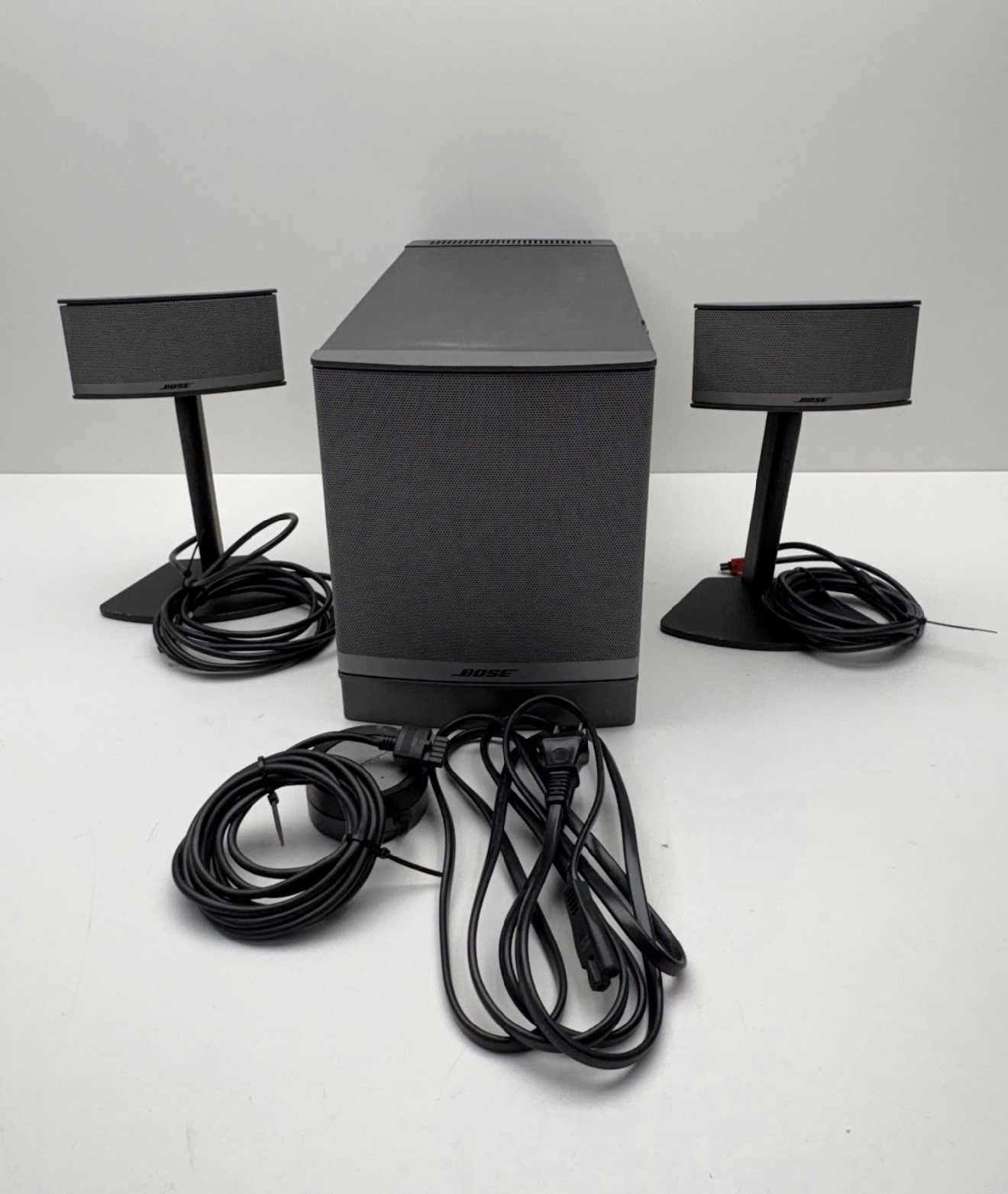 Bose Companion 5 Multimedia Speaker System w/ Control Pod – Black & Silver