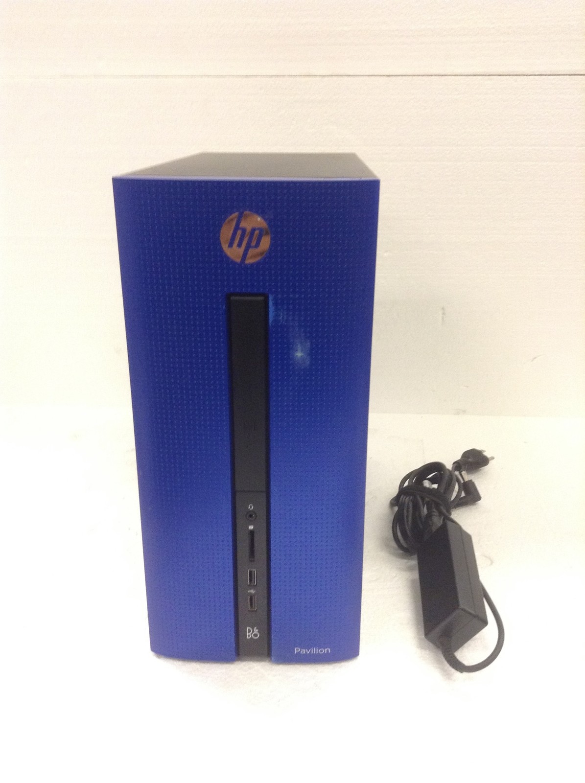 HP Pavilion 550-a17c Desktop PC AMD A8-6410 2.0GHz 8GB WiFi NO HDD 