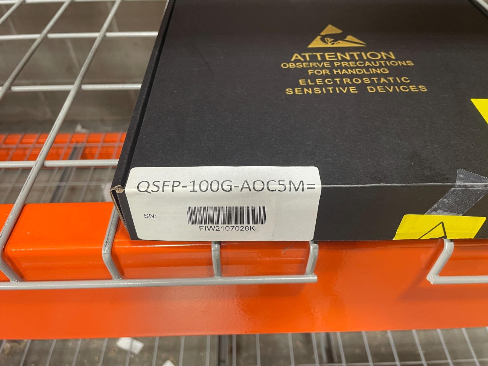 NEW CISCO QSFP-100G-AOC5M 100GBASE QSFP Active Optical Cable, 5m 1YR WARRANTY
