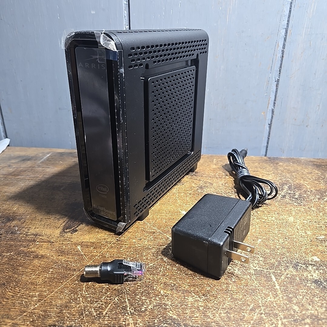 ARRIS Intel inside SURFboard SBG10 Wifi Cable Modem & Wifi Router
