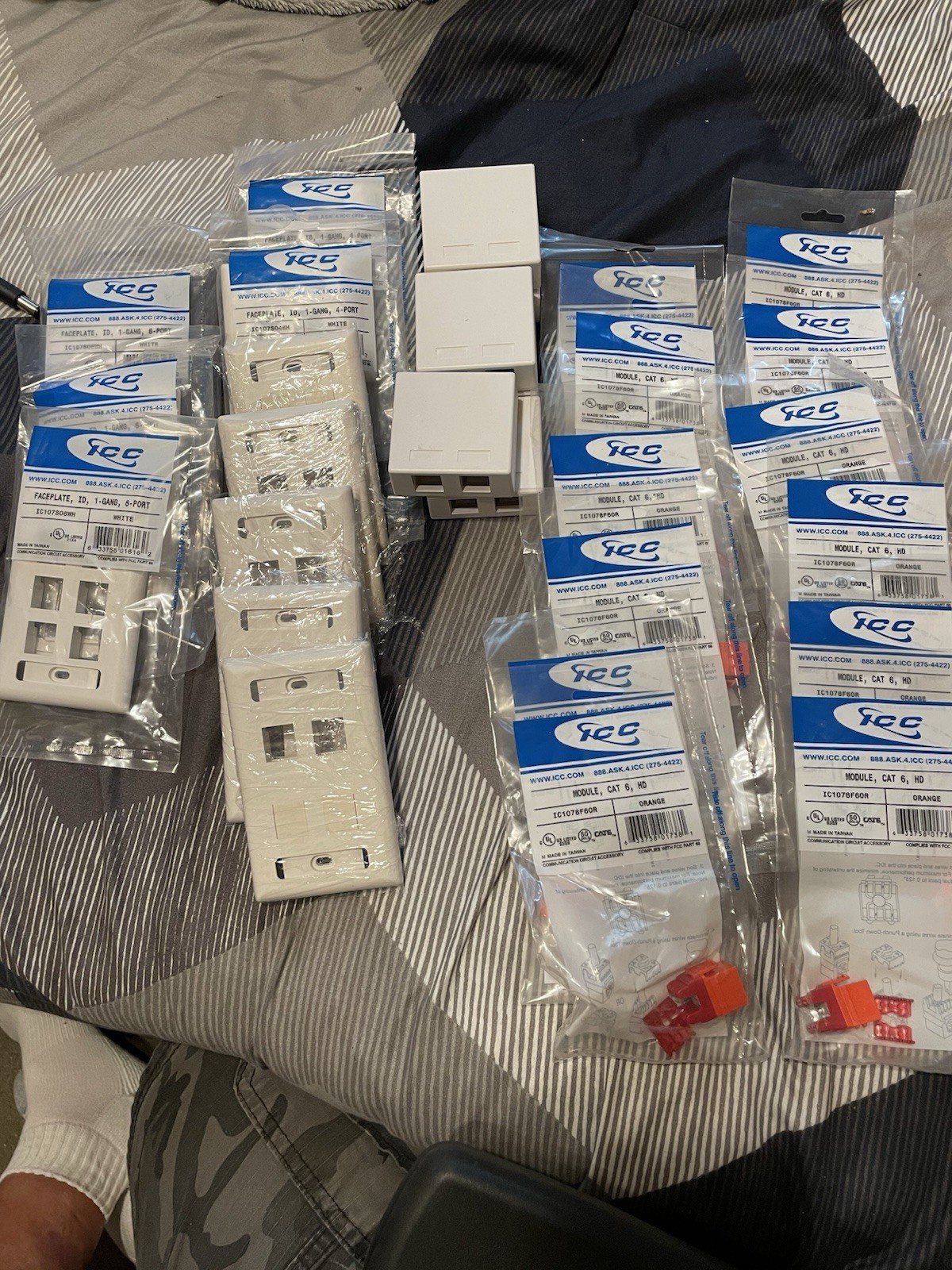 Lot Of 13 ICC Module,cat 6 Hd Plus Mounting Faceplate And Boxes See All Pictures