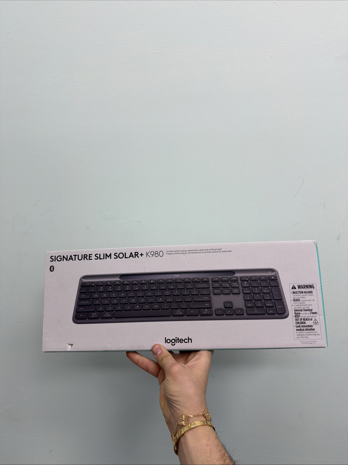Logitech Signature Slim Solar + K980 Keyboard - Bluetooth - 920-013755