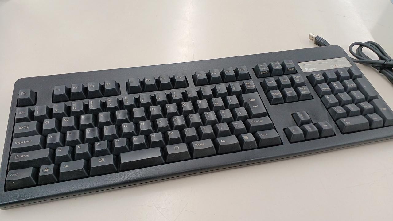 TOPRE SJ08B0 Wired USB Keyboard Japanese 108-Key Layout 4mm Key Stroke Dark Gray