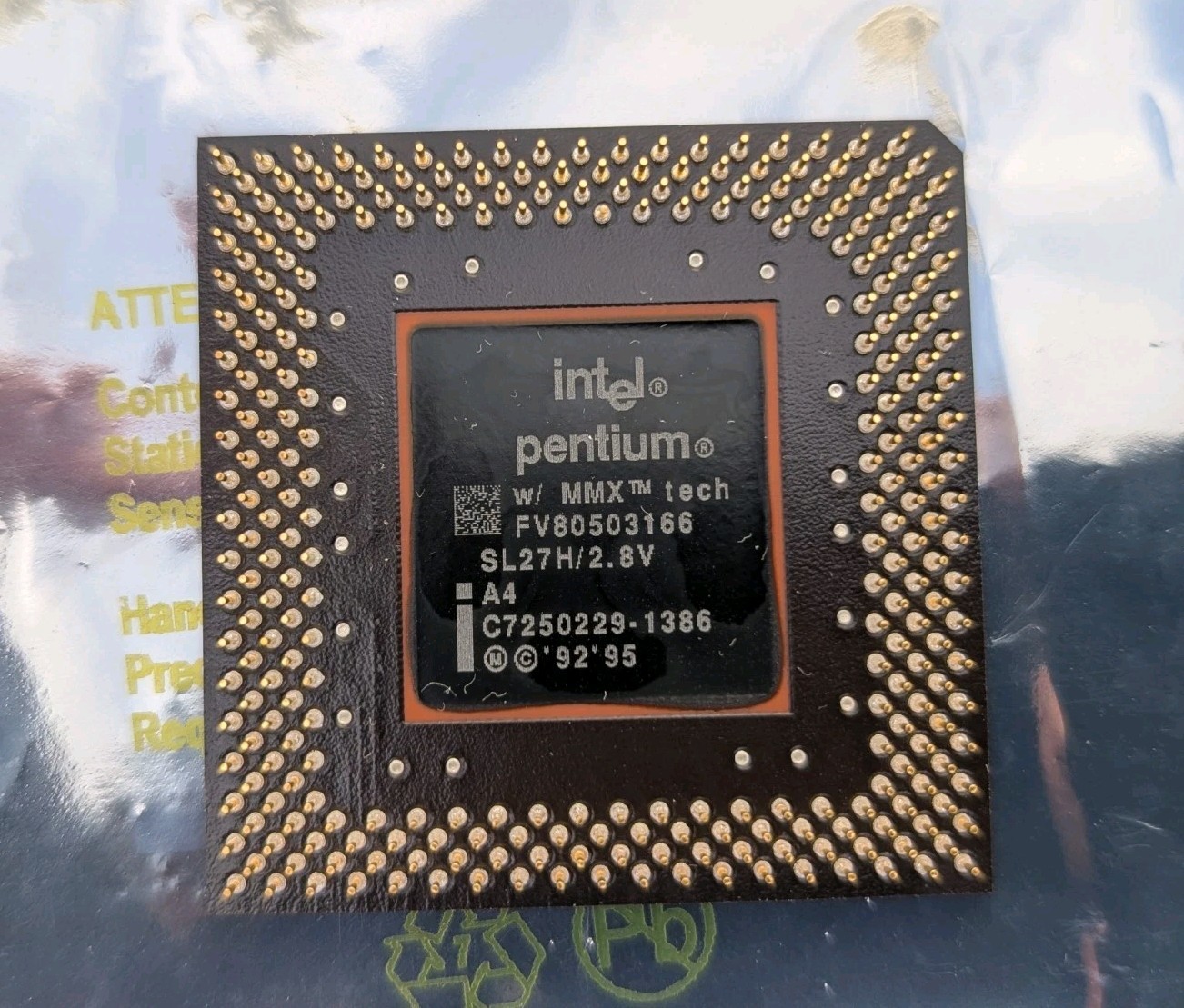 Intel SL26J P1 200Mhz CPU Pentium Processor FV80503200 MMX Vintage Gold PC