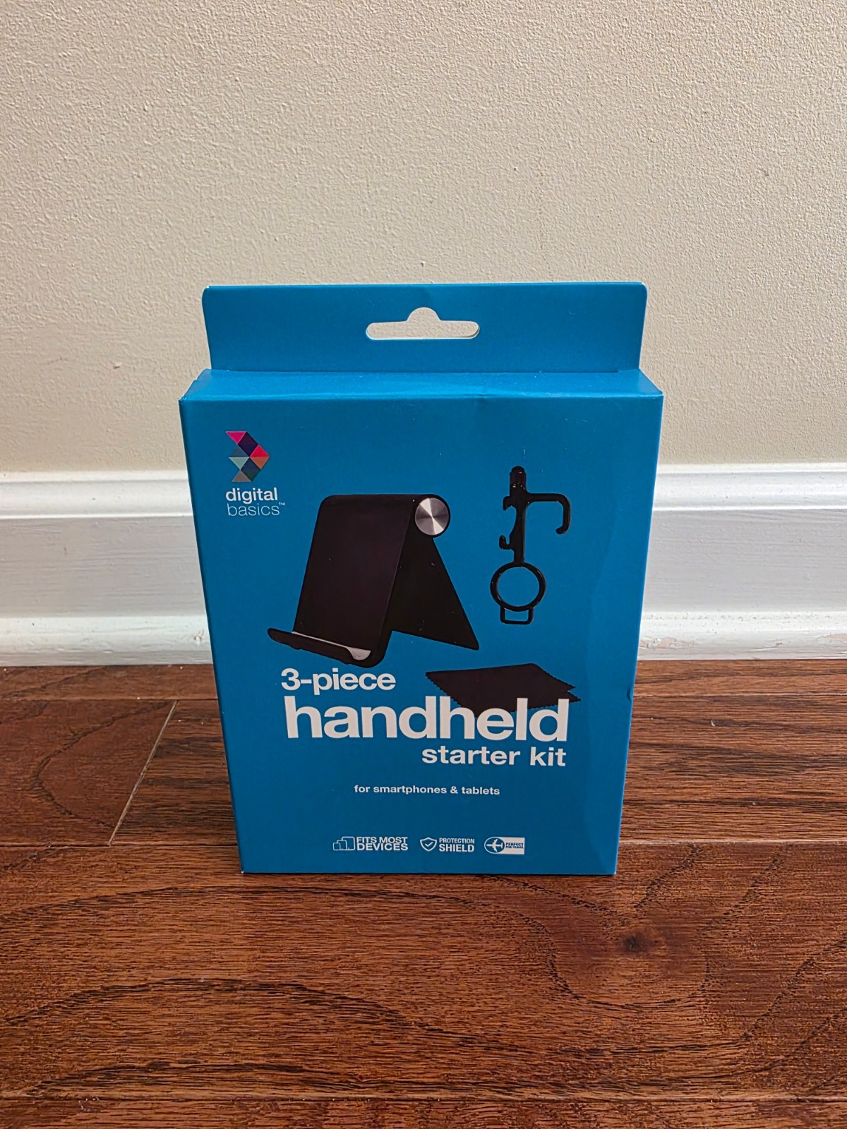 NEW Digital Basics 3-Piece Handheld Starter Kit Tablet Phone Holder Stand Wipe