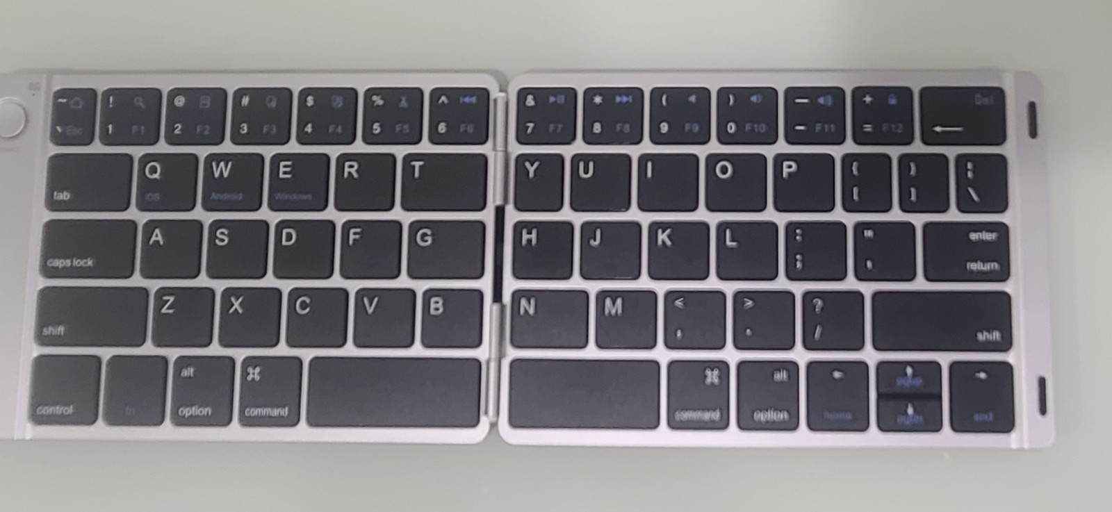 Samsers Foldable Mini Keyboard, Portable Wireless Rechargeable Ultra Slim