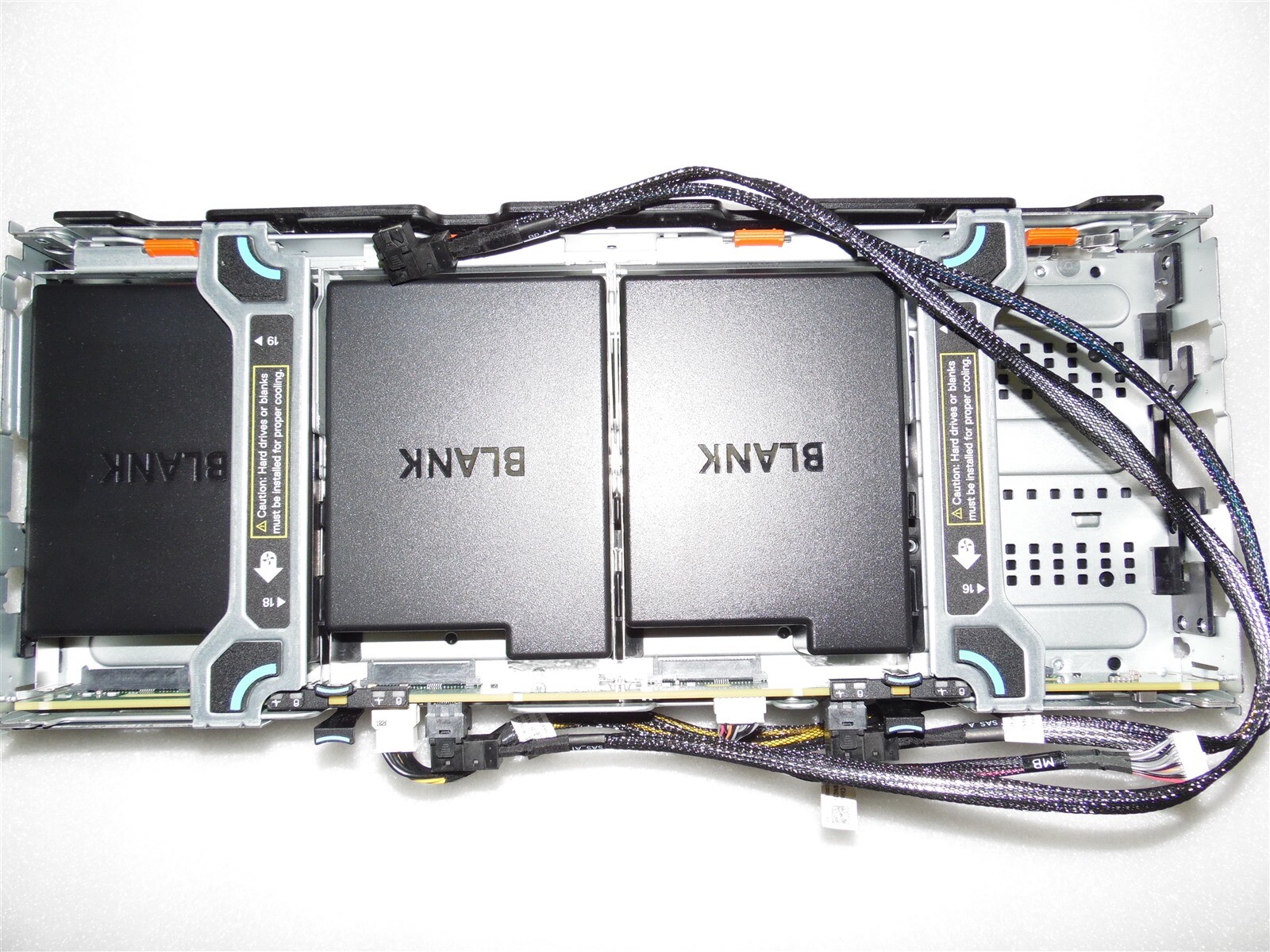 DELL EMC R740xd 24B POWEREDGE SERVER MID BAY LFF 4X3.5" HDD EXPANSION KIT F7DF5