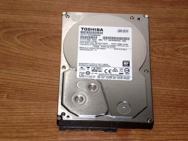 2TB  TOSHIBA DT01ABA200 AV command compatible Good usage  L0AS