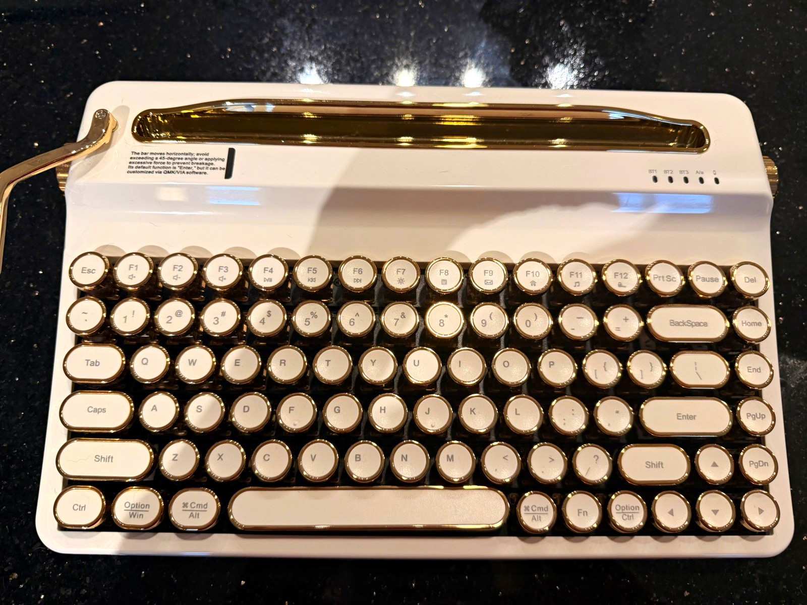 YUNZII QL75 Typewriter Wireless Portable Keyboard White/Gold English QWERTY