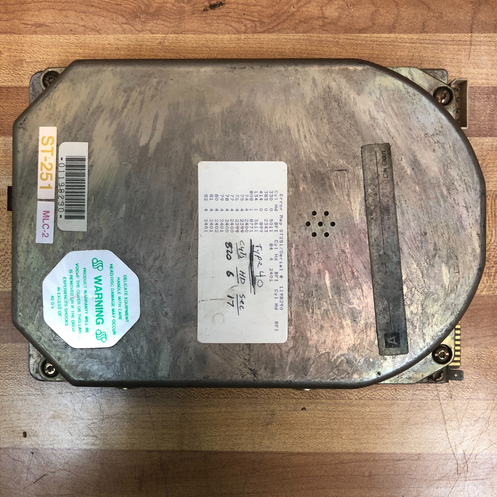 SEAGATE ST-251 40MB 5.25" MFM HARD DISK DRIVE - WORKS