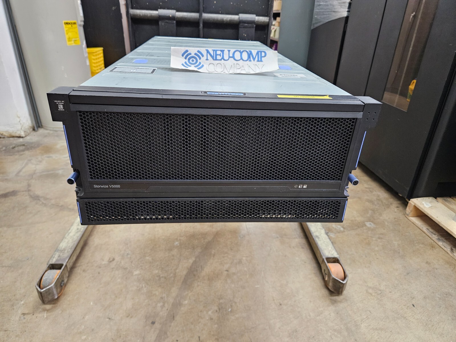 IBM 2078-92F Storwize V5000 V5100 Gen2 LFF Expansion Controller w/92 ACP4 1.8TB