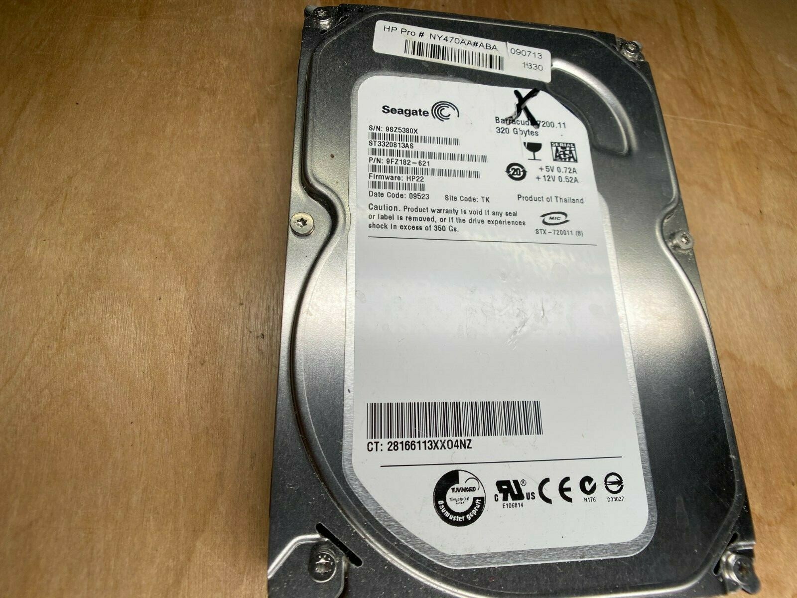 Seagate ST 3320813AS