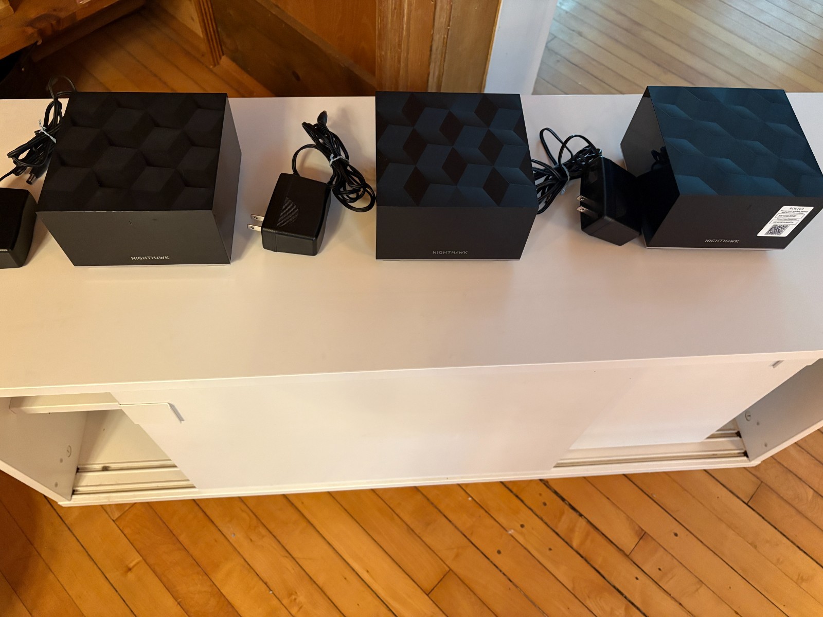 Netgear Nighthawk MR80 wifi mesh router with 2 MS80 satellites
