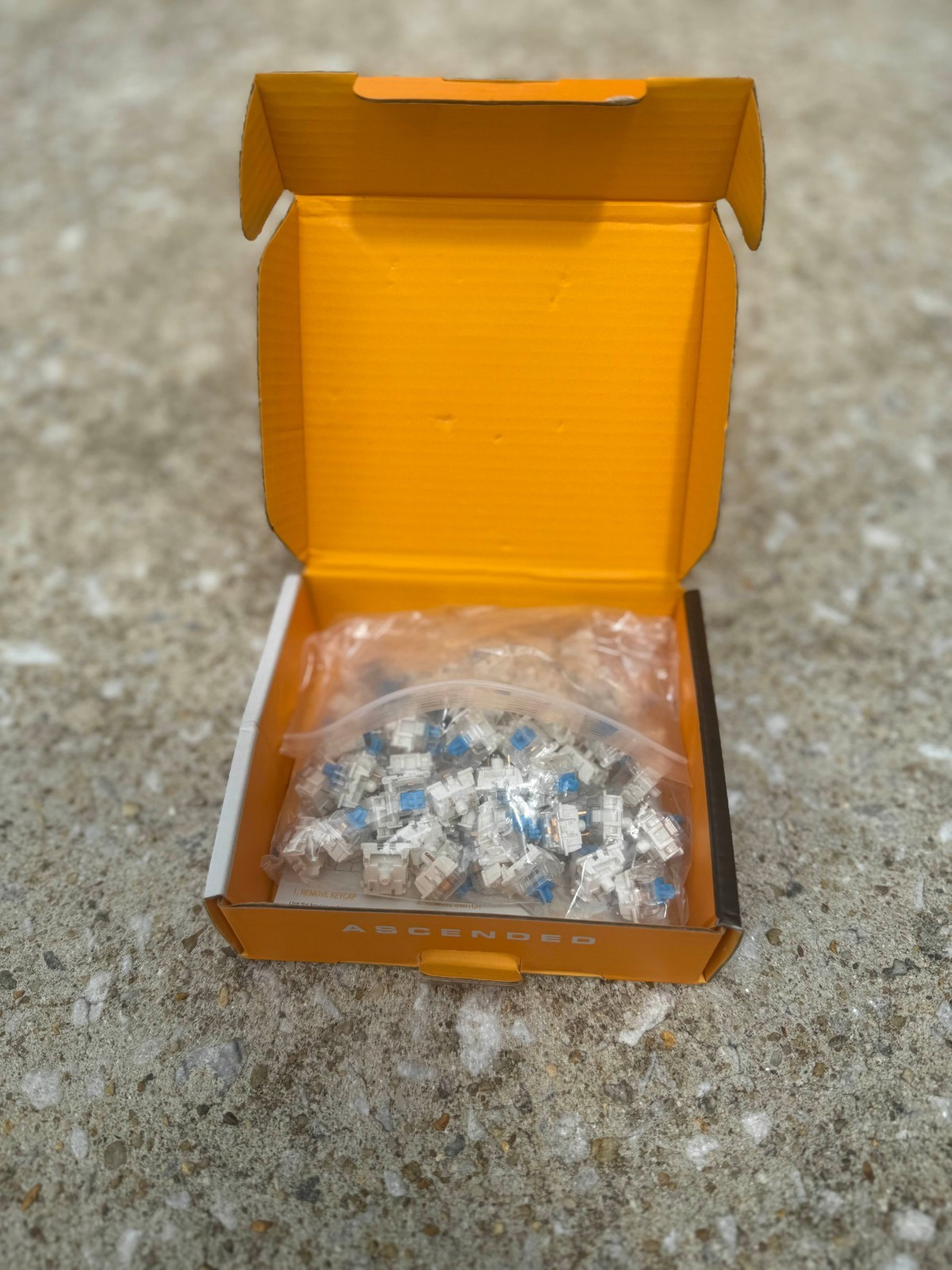 Glorious -  Blue Gatern Switches 120x - A+ Condition / Never Used