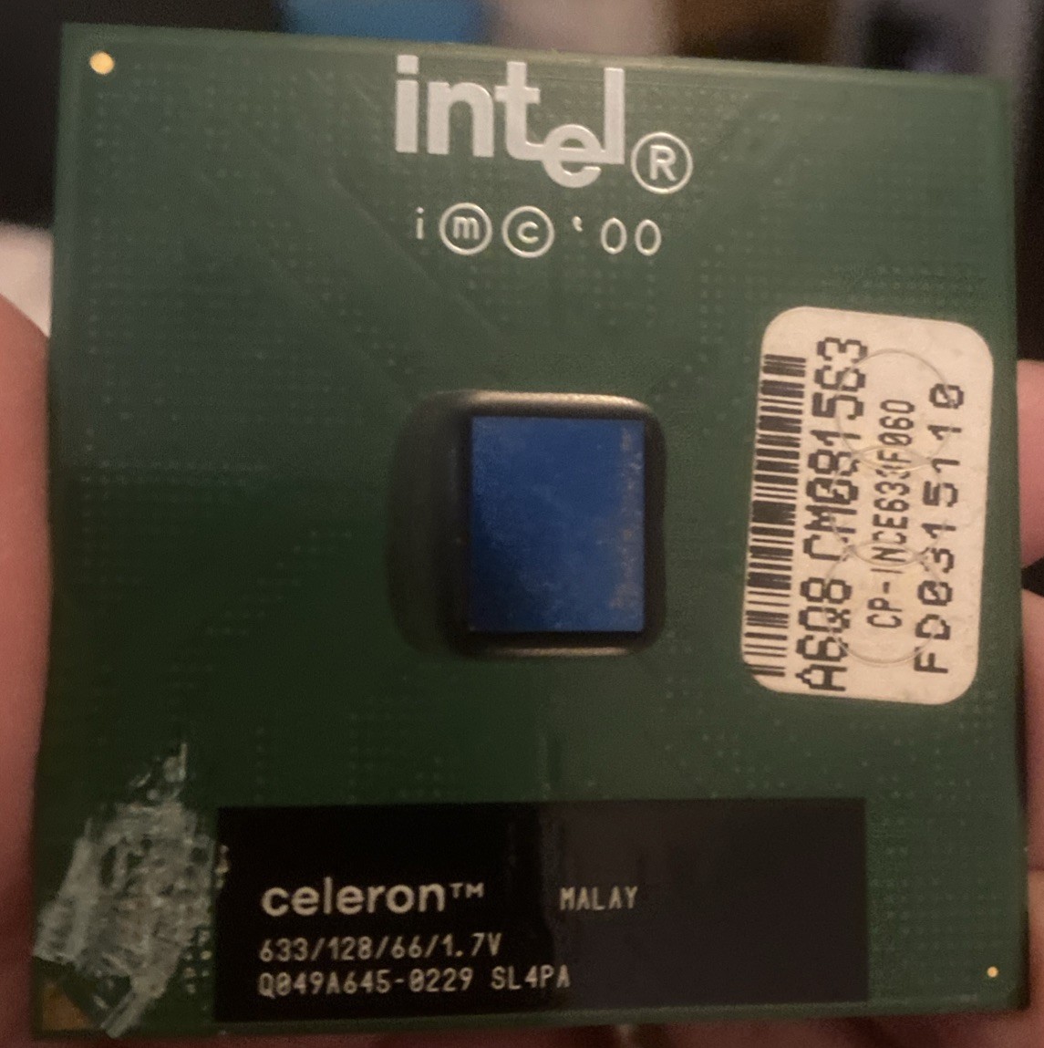 INTEL Celeron 633/128/66/1.7V Processor Not Tested Gold Recovery