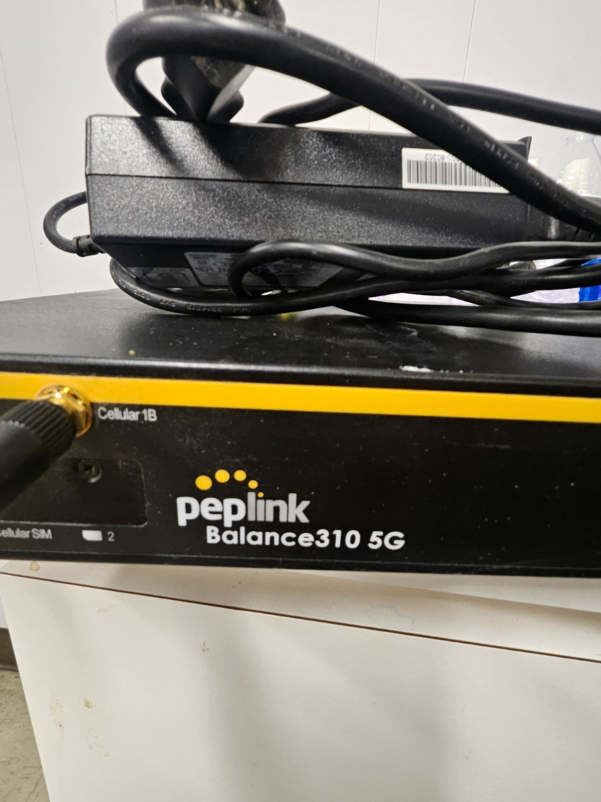 Peplink Balance 310 5G Dual SIM Router, 5x LAN Gigabit USB Black