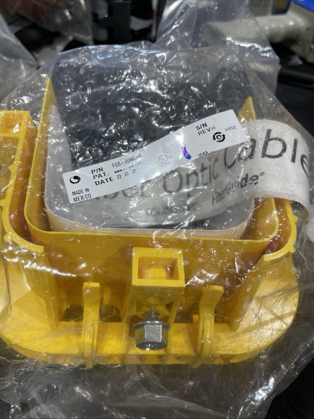 ADC/COMMSCOPE / FGS-JUNC-A / YELLOW / 4" JUNCTION KIT