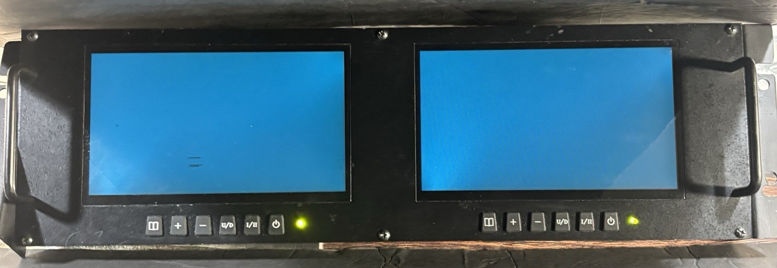 Defender Security 2 x 7" LCD Rack Mount Monitors