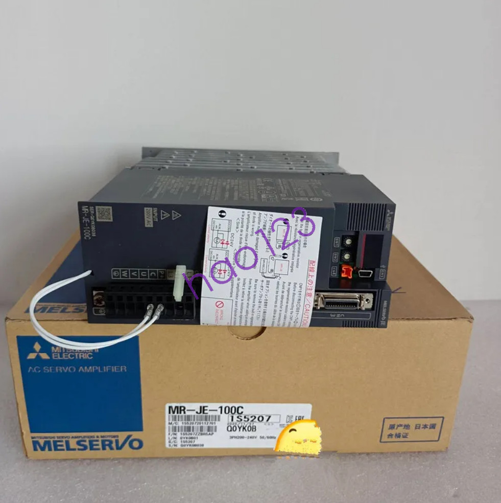 Mitsubishi MR-JE-100C Mitsubishi Servo Driver UPS/FedEx Rapid Transport NEW