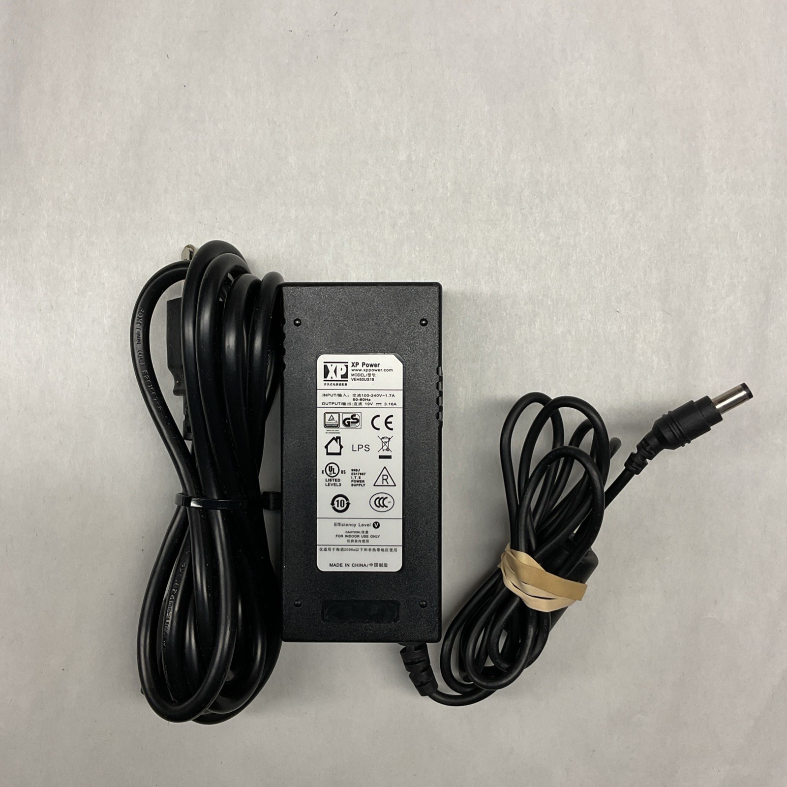 XP Power VEH60US19 5.5*2.5mm 12V 5A Power Supply Adapter Charger with Plug