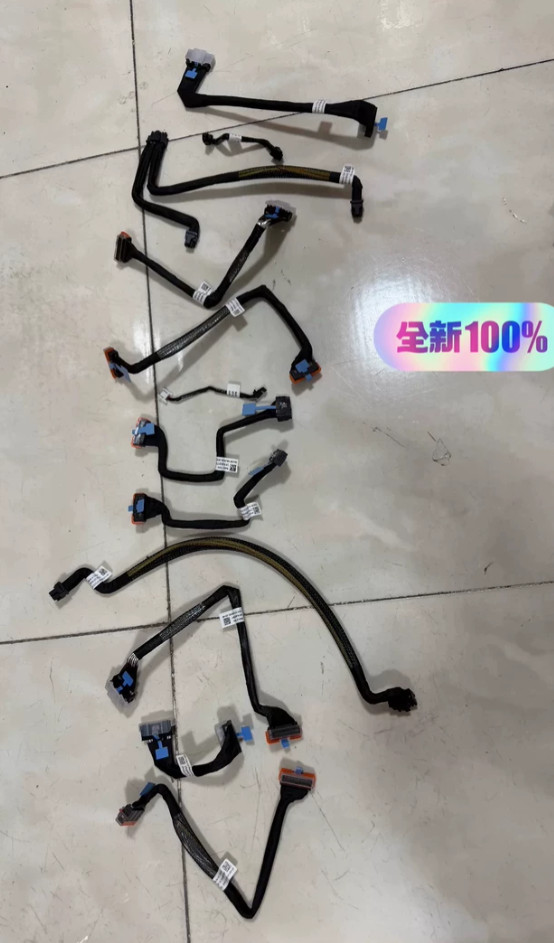 DELL R770 16SAS+8NVME direct connection 12 cables 8+8+8 mode XWP6F FNFK2 713WY