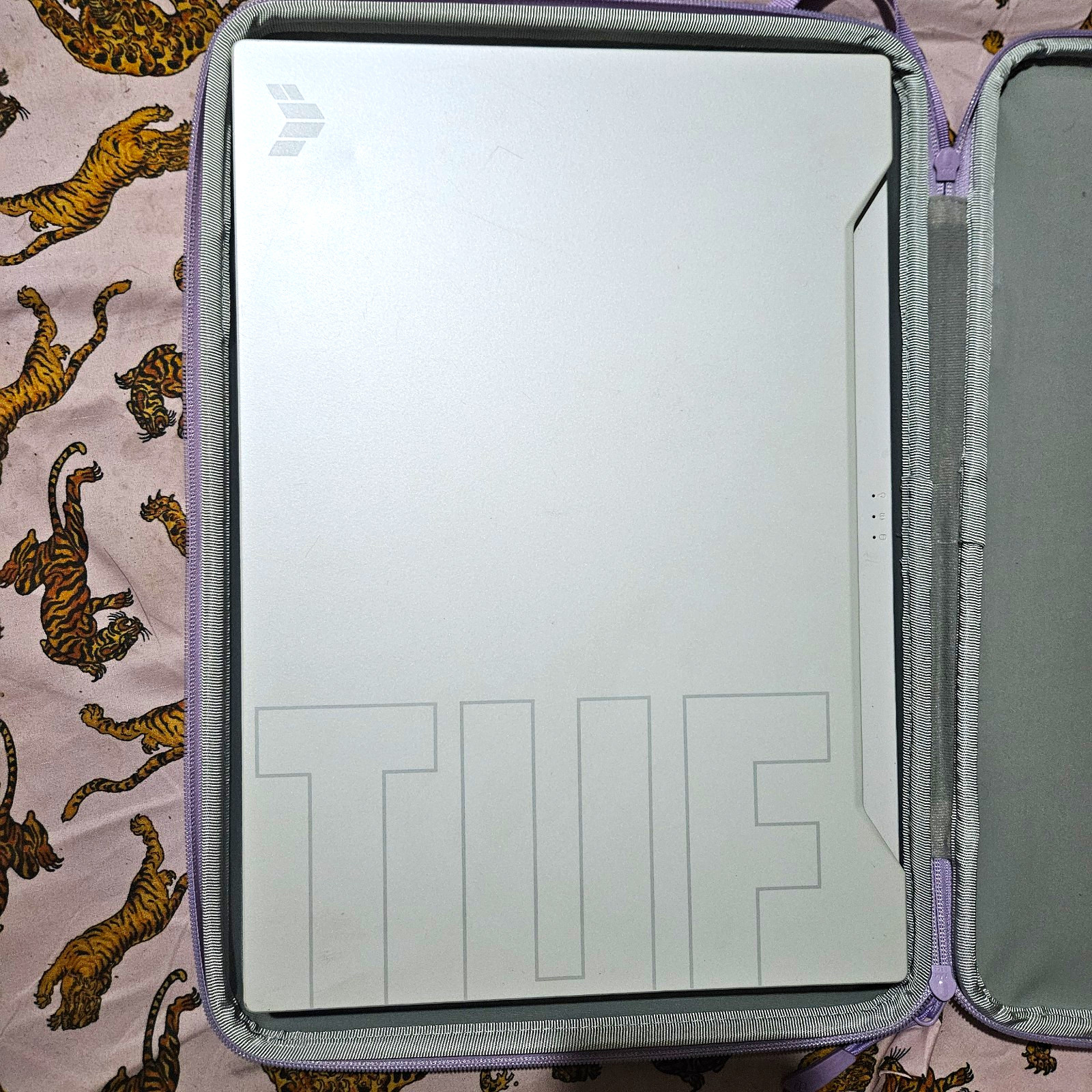 ASUS TUF Dash F15 15.6in i7 16GB 1TB SSD GeForce RTX Win11 White