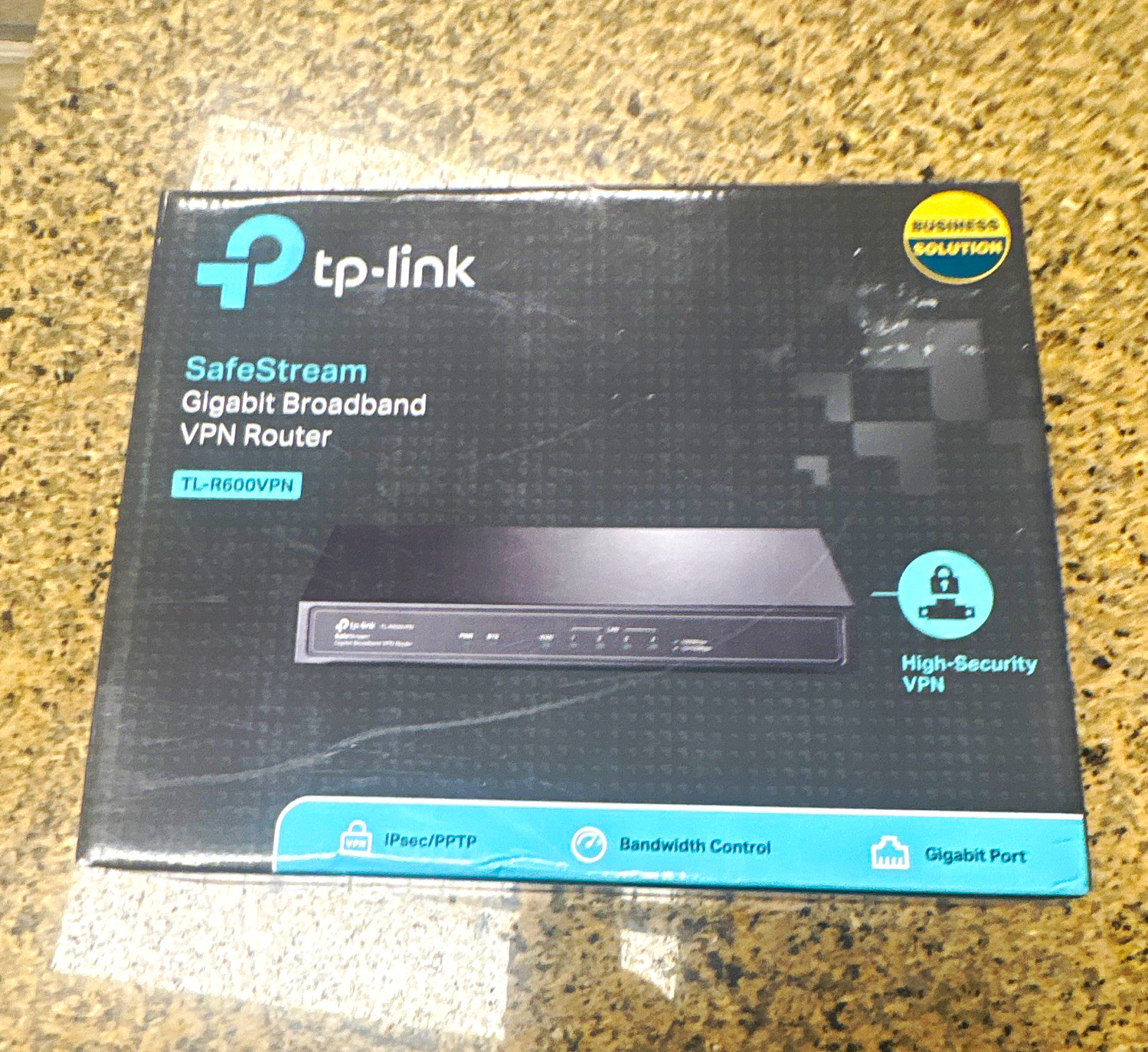 TP-LINK SafeStream TL-R600VPN Gigabit VPN Router, 4-Port Wired Ethernet, Black