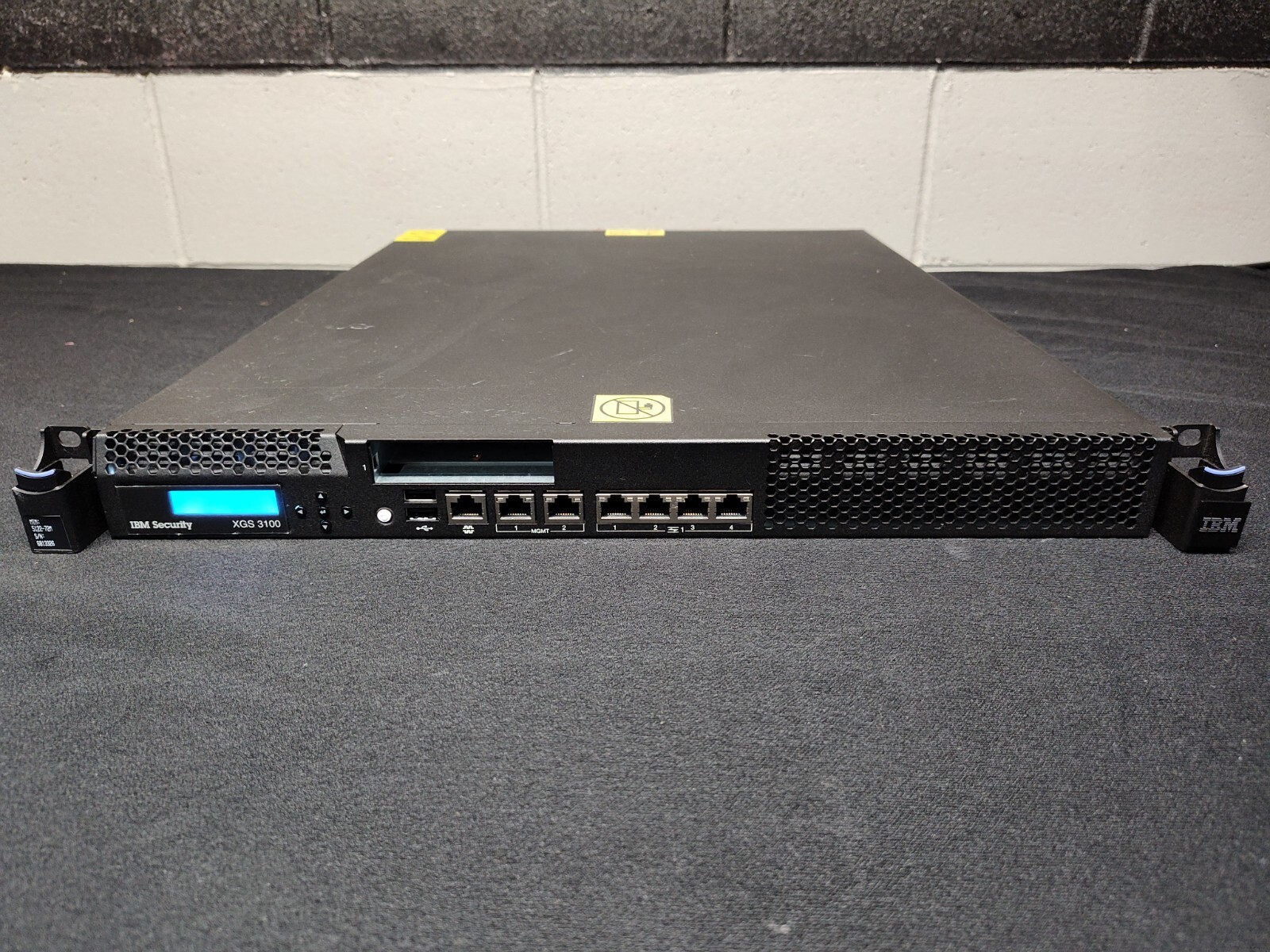 IBM XGS 3100 Server 5122-72M Intel Pentium B915C @ 1.5 GHz 8GB RAM NO SSD