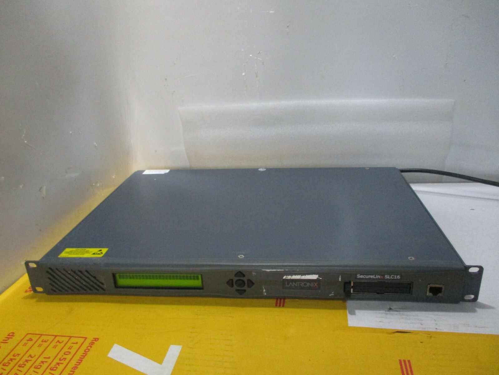 LANTRONIX SLC01612N-02 16 PORT SECURELINX SLC16 080-281-000-R REV: B14