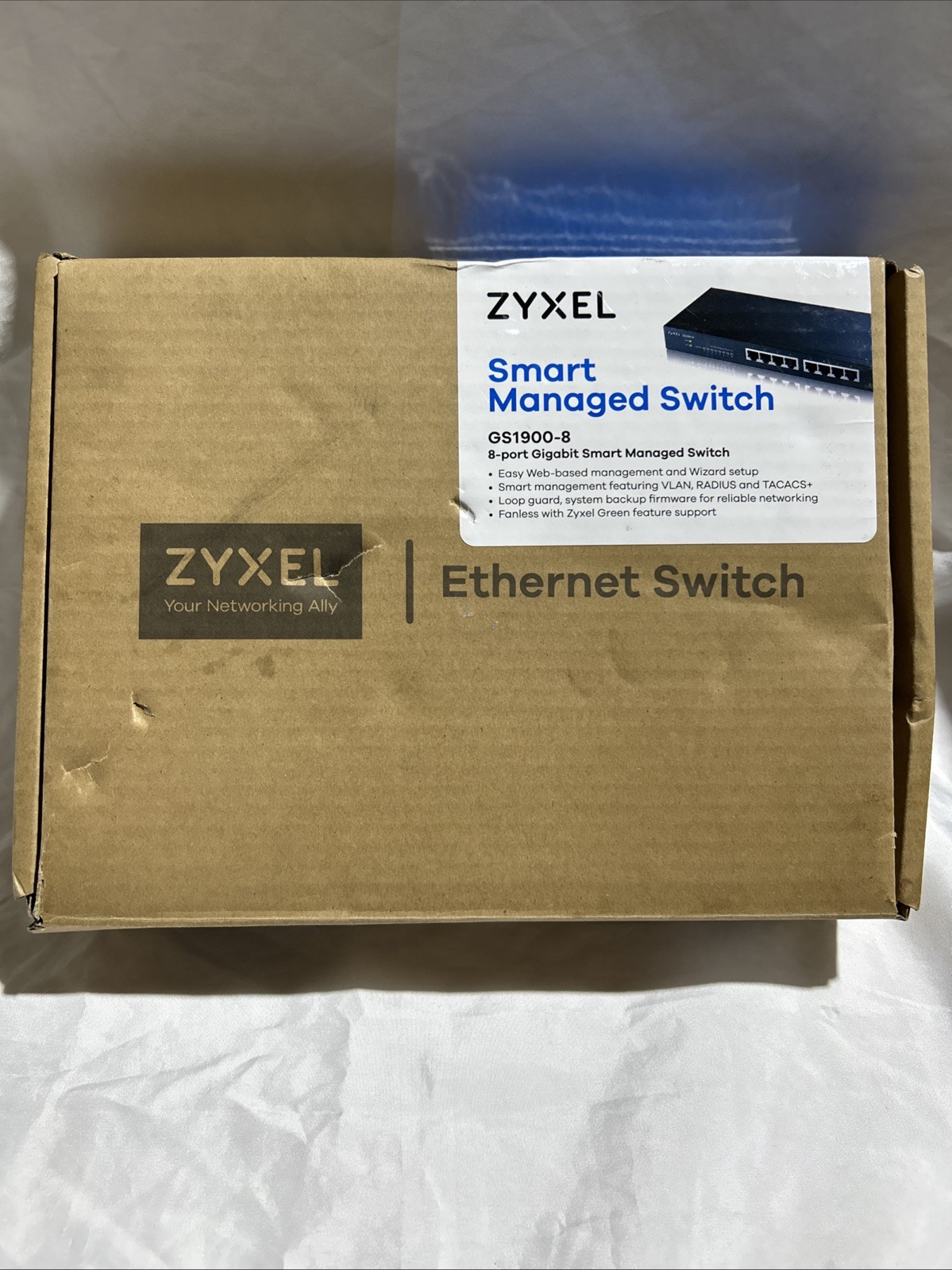 Zuckerberg Smart Managed Switch GS1900-8 (8-port Gigabit Smart Managed Switch)