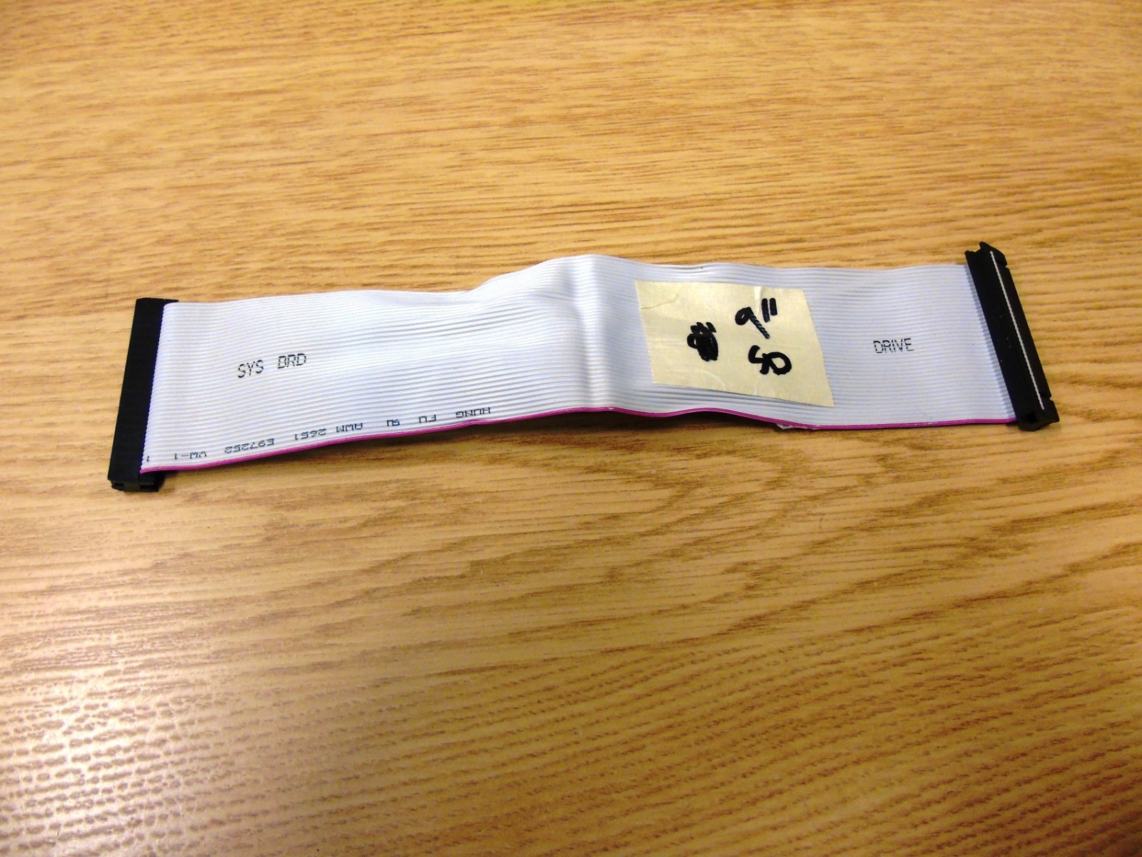 Hung Fu Single  Device CD OD Drive IDE Cable Flat Ribbon 9" Long -  E97252