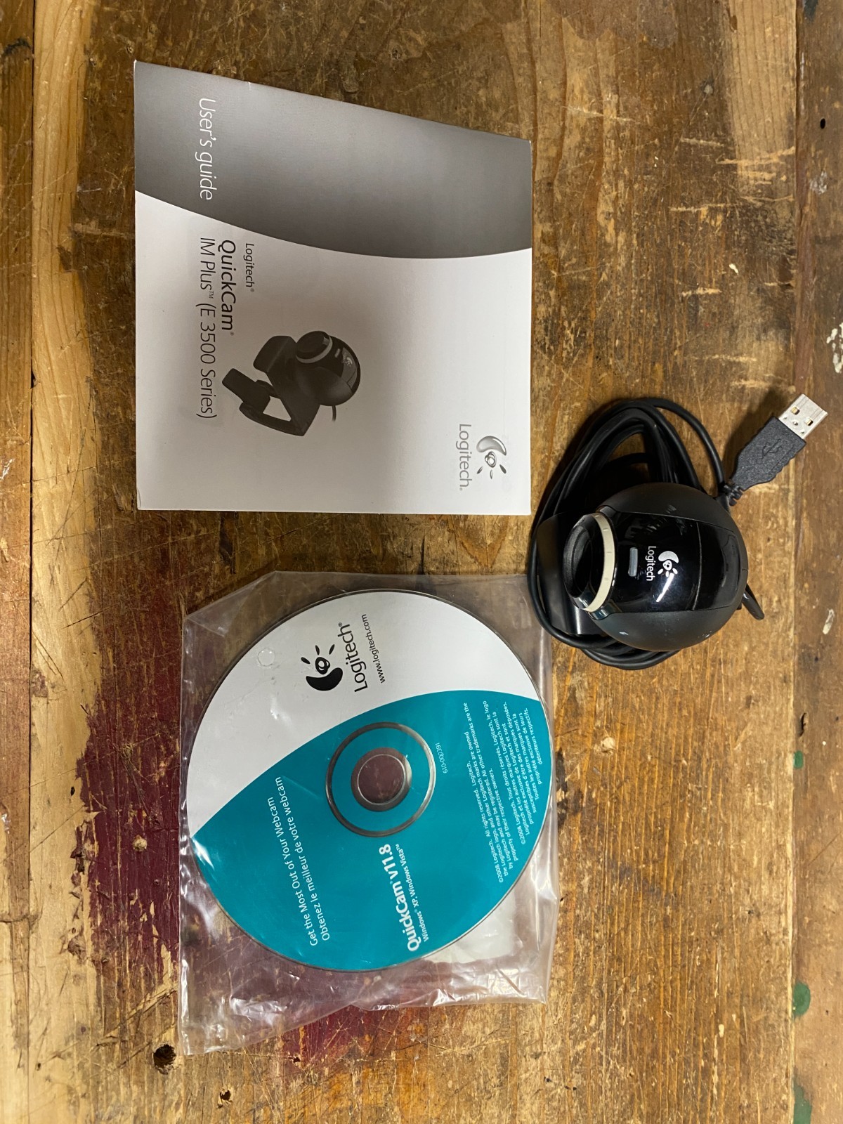Logitech Quick Cam IM Plus E3500 Series, with manual and software CD