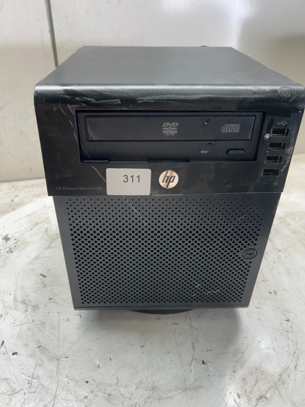 HP ProLiant MicroServer N54L AMD Turion II Neo N54L Dual-Core 2200MHz 4GB NO HDD