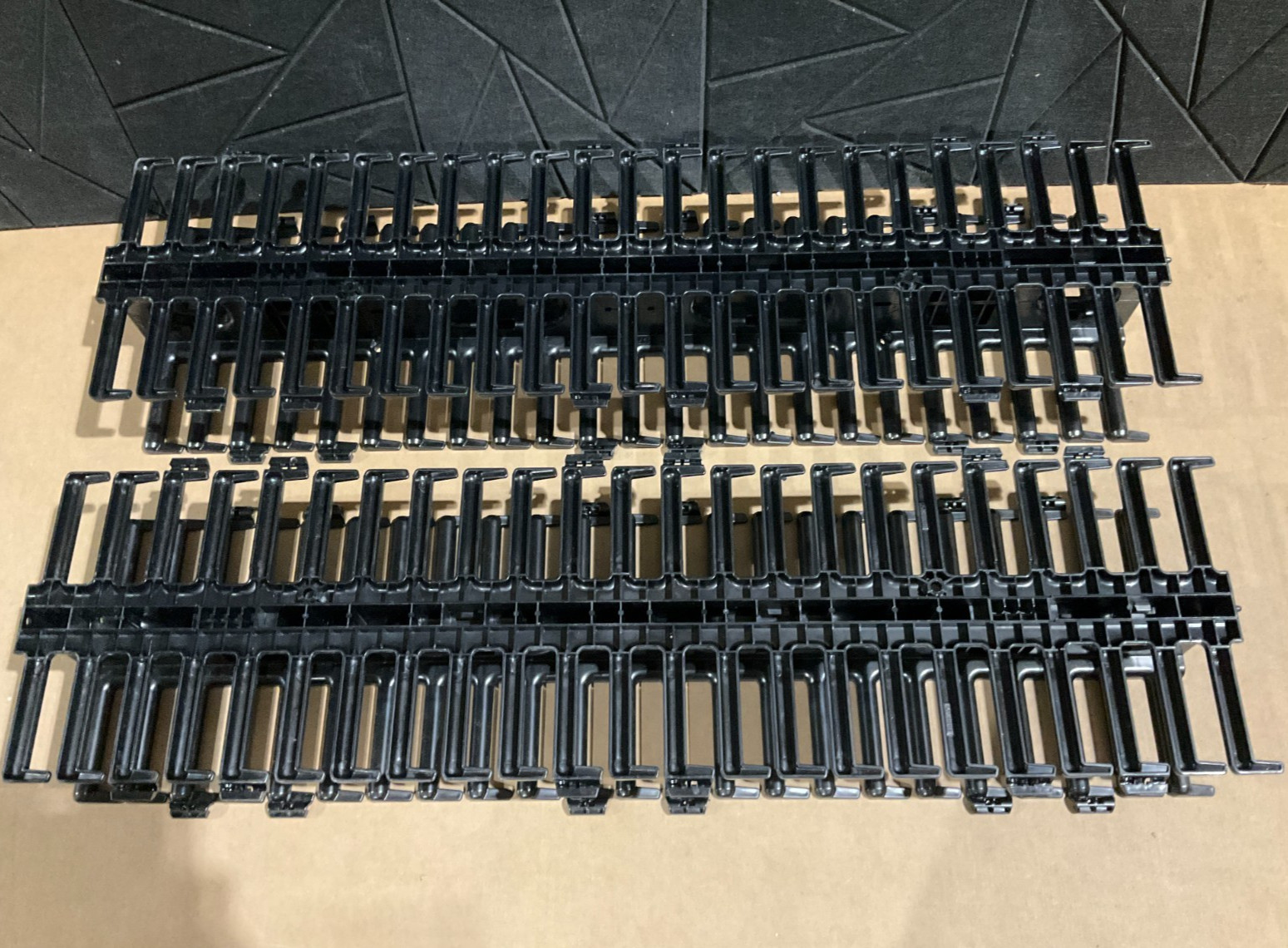 Panduit WMPVF22E 22U Panduit Front and Rear Vertical Cable Manager ✅❤️️✅❤️️