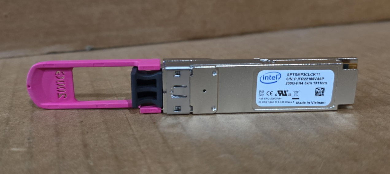 INTEL SPTSMP3CLCK11 200G-FR4 3km 1311nm Optical Transceiver Grade A Barely Used