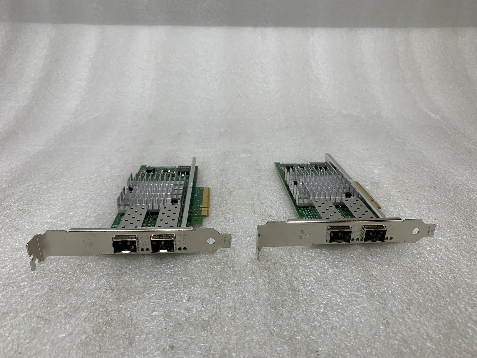 LOT OF 2 - Intel X520-DA2 10GbE SFP+ Dual Port PCI-e Network Adapter Card 0XYT17