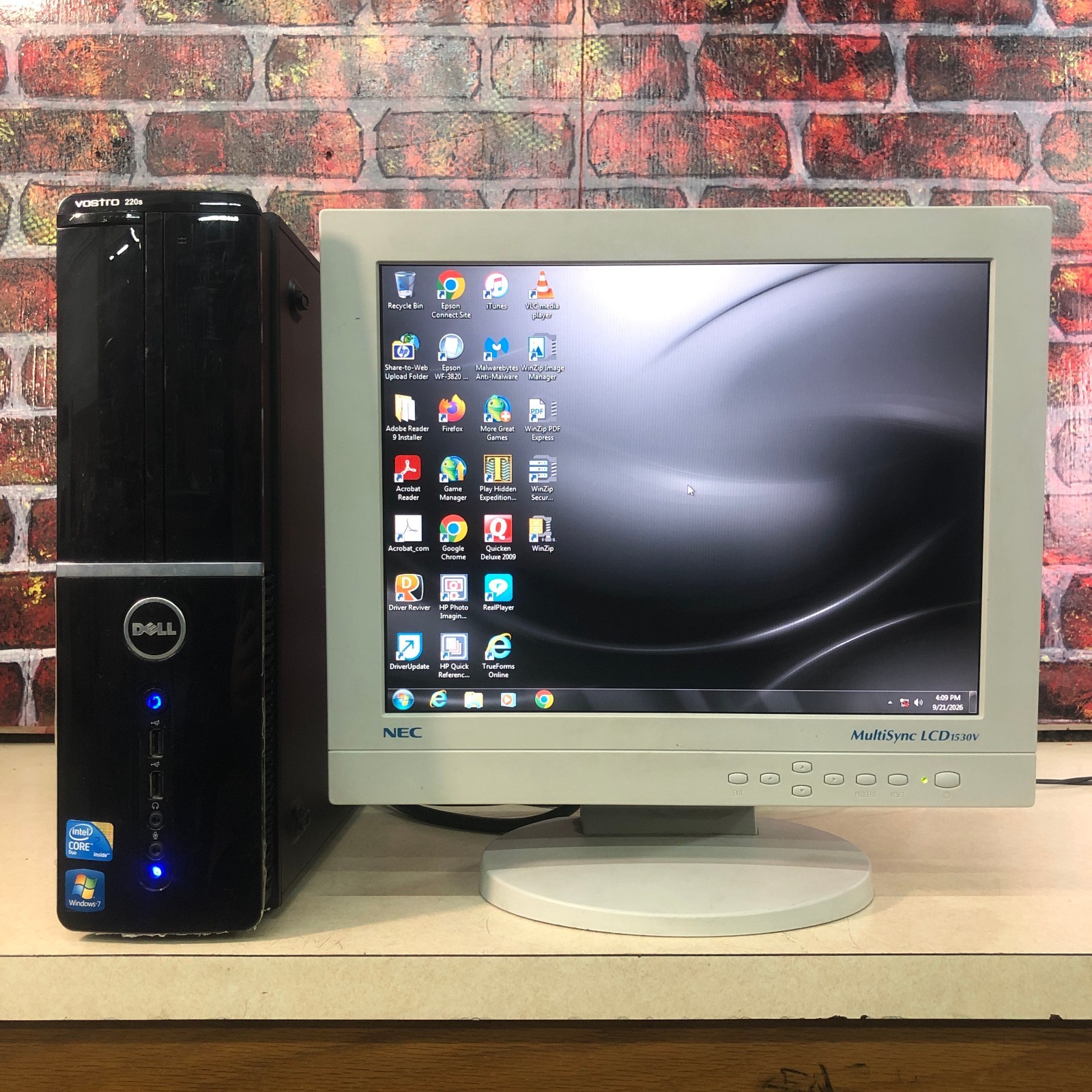 Dell Vostro 220s SFF Desktop PC Retro Gaming Core 2 2.93GHz 2GB RAM (Windows 7)