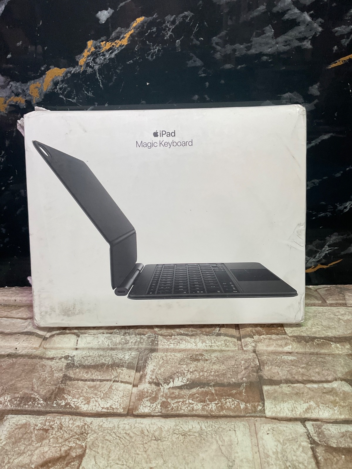 Apple Magic Keyboard Folio (iPad Air)Keyboard Folio Case Black MODEL A3339