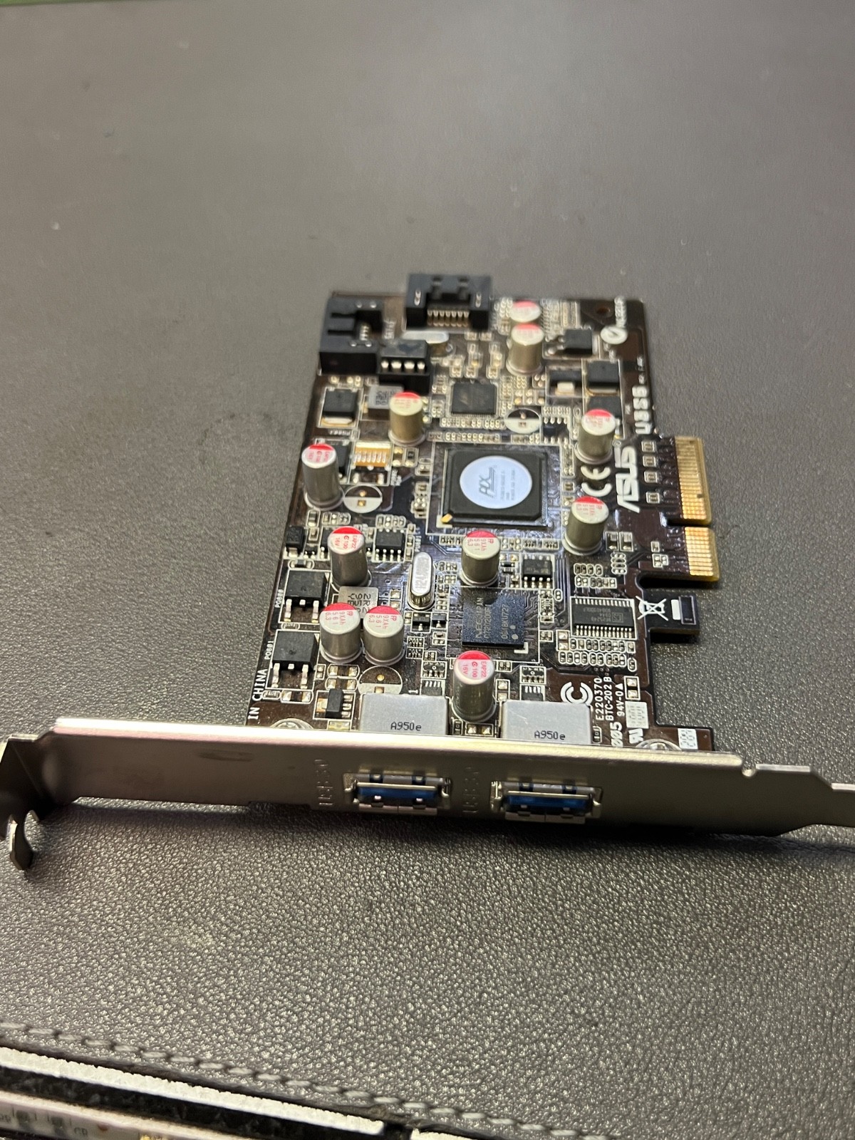 ASUS U3S6 PCIe x4 Expansion Card - Dual USB 3.0 & Dual SATA 6Gb/s