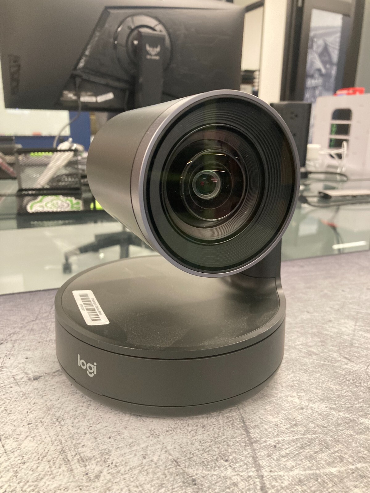 Logitech Rally Plus Videoconferencing Kit - 4k - Graphite Mic Pods