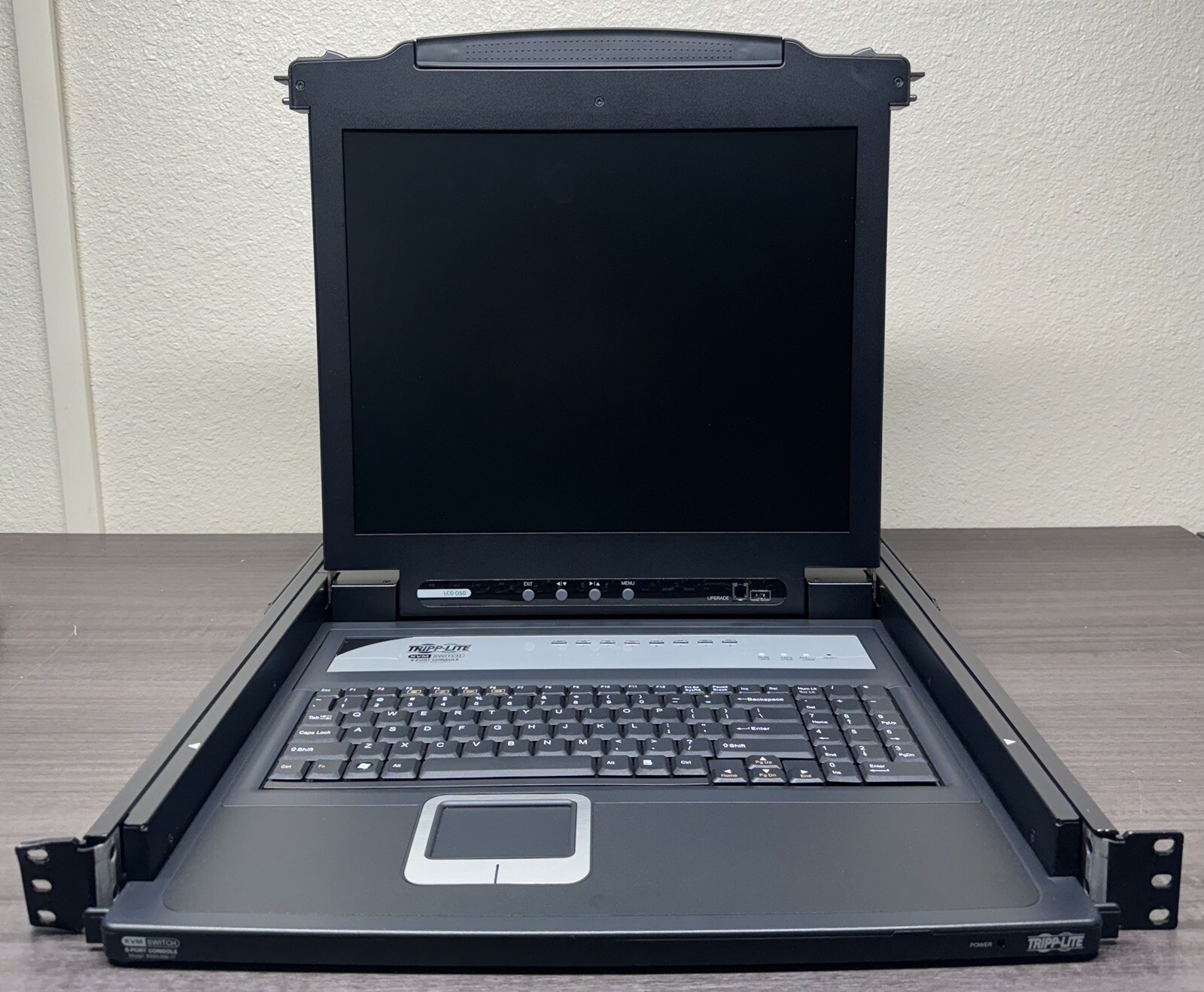 Tripp Lite 8 Port NetDirector  KVM Switch B020-008-17 #TL-610