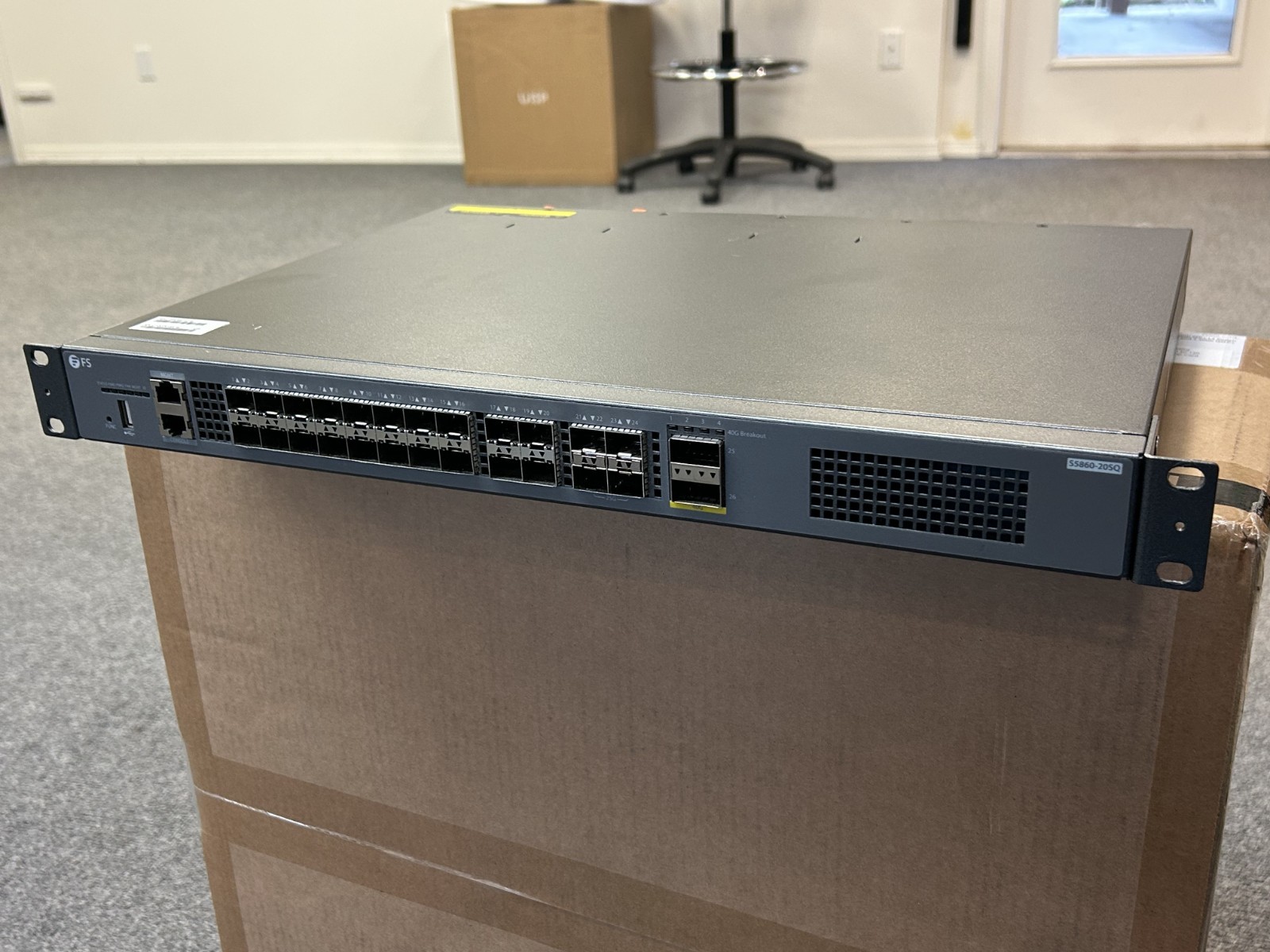 FS S5860-20SQ, 24-Port Ethernet L3 Switch