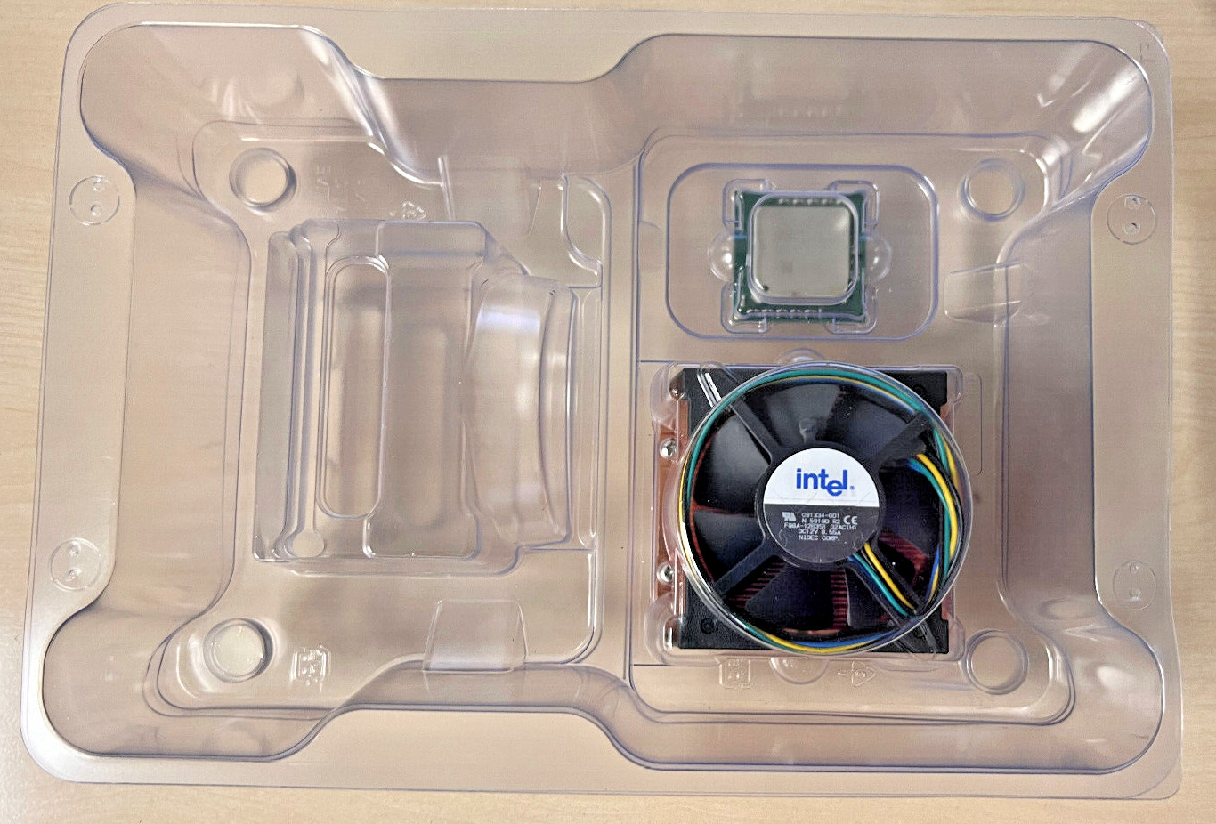 Intel BX80546KG2800FASL7ZG 2.8Ghz Xeon Processor with Heat Sink & Fan